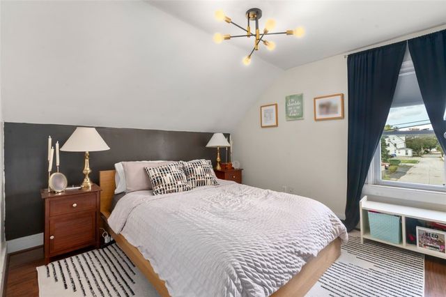 14 North Street, East Providence, RI 02915