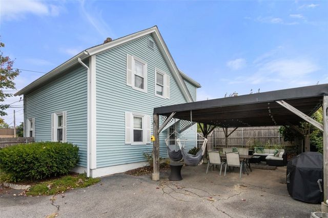 14 North Street, East Providence, RI 02915