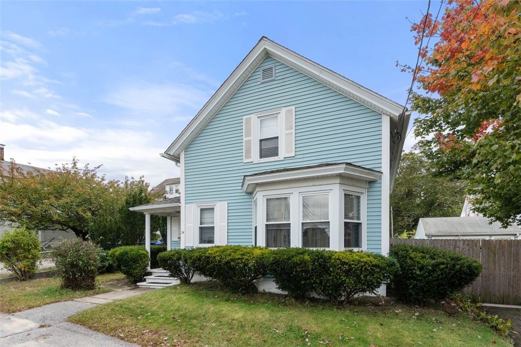 14 North Street, East Providence, RI 02915
