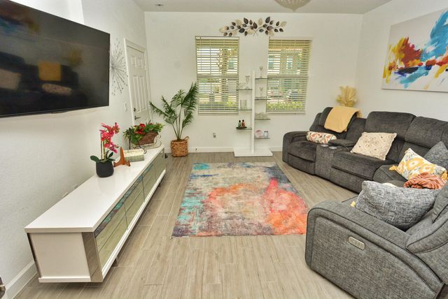 7487 NW Deysbrook Lane, Port St. Lucie, Port St Lucie, FL 34987