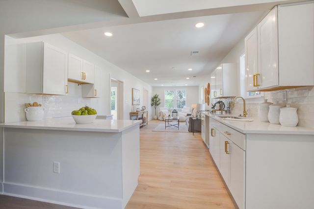 2601 Oregon Avenue, North Charleston, SC 29405