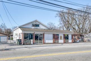 249 N Spring St, Sparta, TN 38583