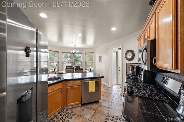 41034 Greenspire Drive, Clinton Charter Township, MI 48038