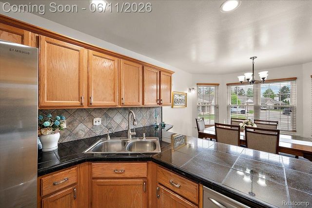 41034 Greenspire Drive, Clinton Charter Township, MI 48038