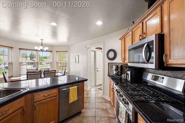 41034 Greenspire Drive, Clinton Charter Township, MI 48038