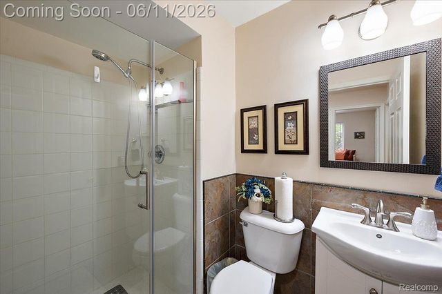 41034 Greenspire Drive, Clinton Charter Township, MI 48038