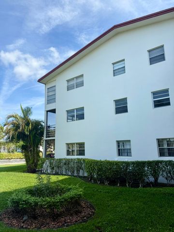 402 Brighton J J, Boca Raton, FL 33434