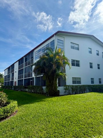 402 Brighton J J, Boca Raton, FL 33434