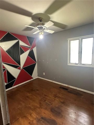 327 E 7TH Street, Maryville, MO 64468