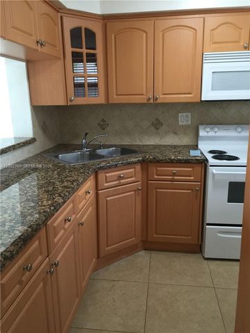 8500 NW 8TH ST 308, Miami, FL 33126