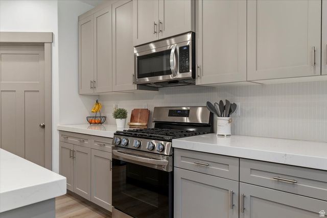 365 S MOUNTAIN RD, Fruit Heights, UT 84037