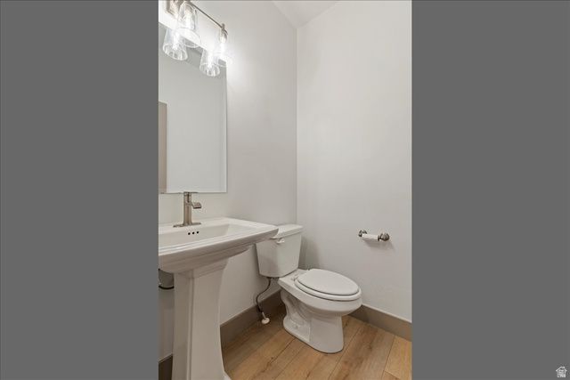 365 S MOUNTAIN RD, Fruit Heights, UT 84037