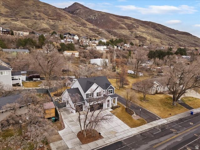 365 S MOUNTAIN RD, Fruit Heights, UT 84037