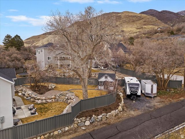 365 S MOUNTAIN RD, Fruit Heights, UT 84037