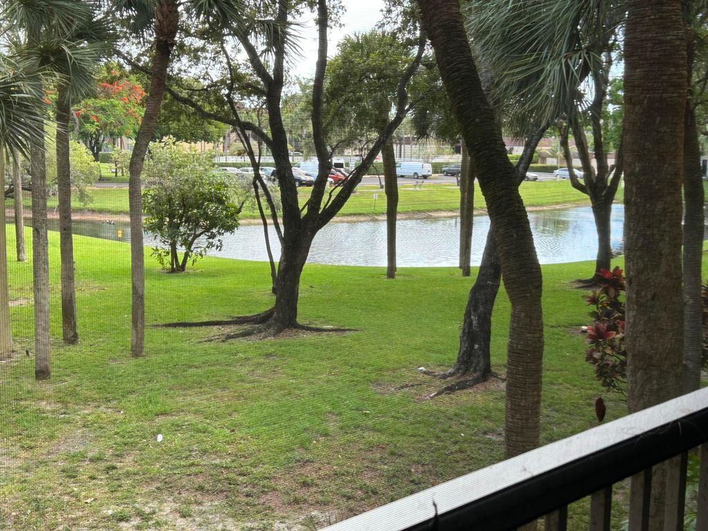 3301 NW 47th Terrace 210, Lauderdale Lakes, FL 33319