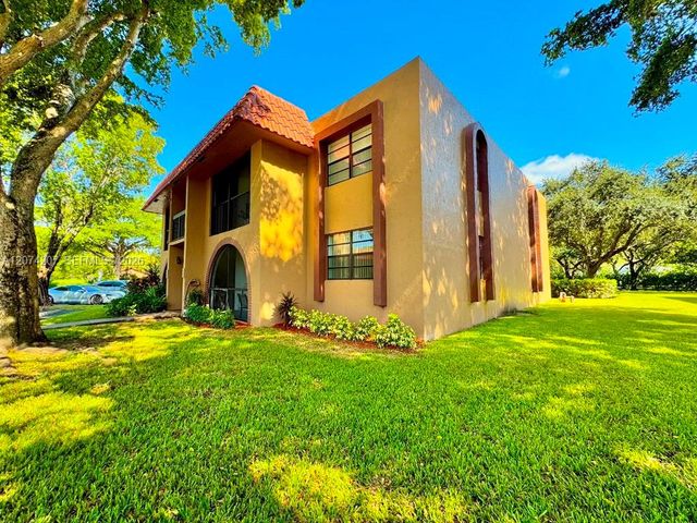3432 NW 86th Way 201, Sunrise, FL 33351
