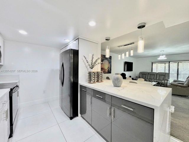 3432 NW 86th Way 201, Sunrise, FL 33351