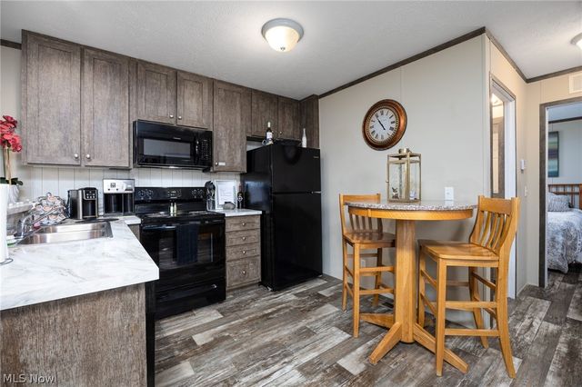 6610 Lear Nagle Road 38, North Ridgeville, OH 44039