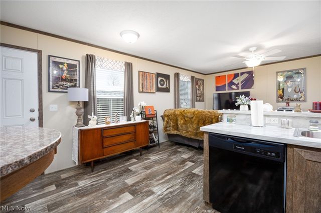 6610 Lear Nagle Road 38, North Ridgeville, OH 44039