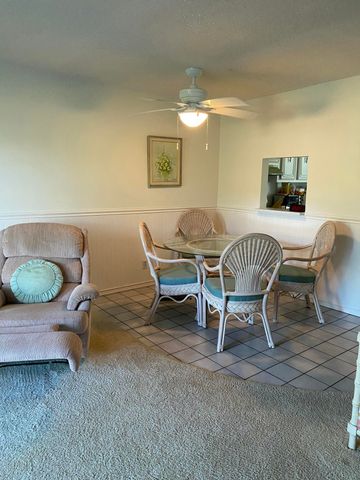 725 Lori Drive 106, Palm Springs, FL 33461