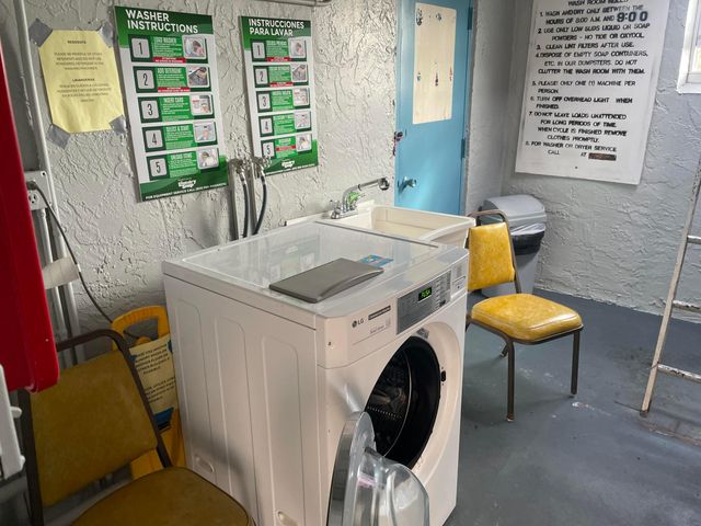 725 Lori Drive 106, Palm Springs, FL 33461