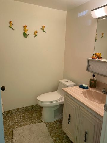 725 Lori Drive 106, Palm Springs, FL 33461