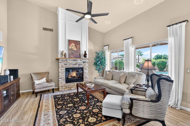 5257 E MICHELLE Drive, Scottsdale, AZ 85254