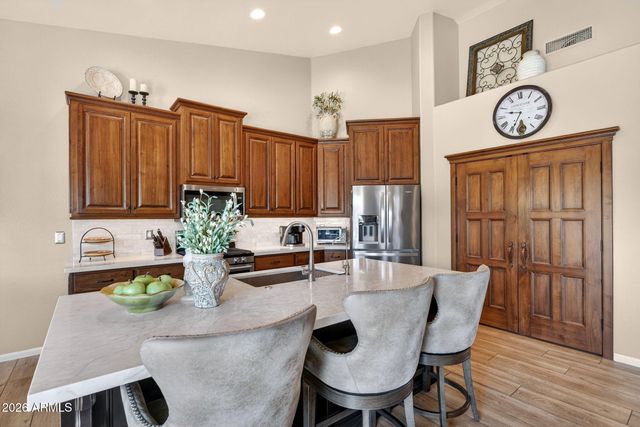 5257 E MICHELLE Drive, Scottsdale, AZ 85254
