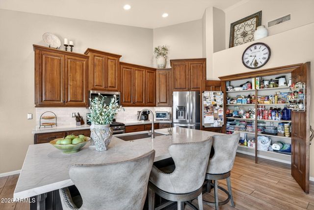 5257 E MICHELLE Drive, Scottsdale, AZ 85254