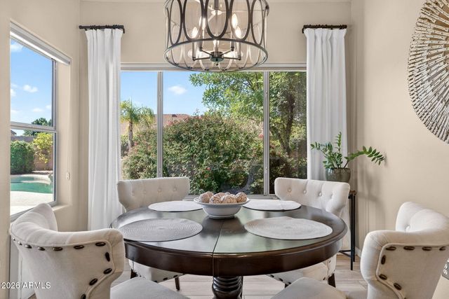 5257 E MICHELLE Drive, Scottsdale, AZ 85254