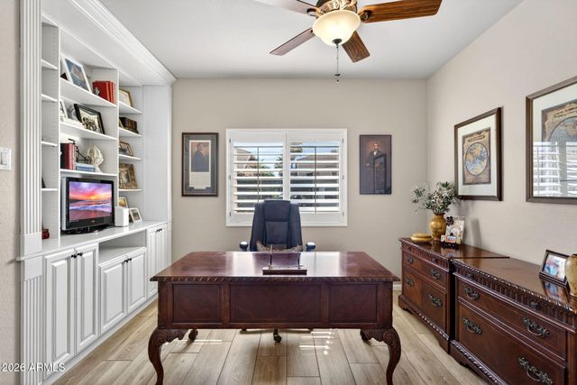 5257 E MICHELLE Drive, Scottsdale, AZ 85254