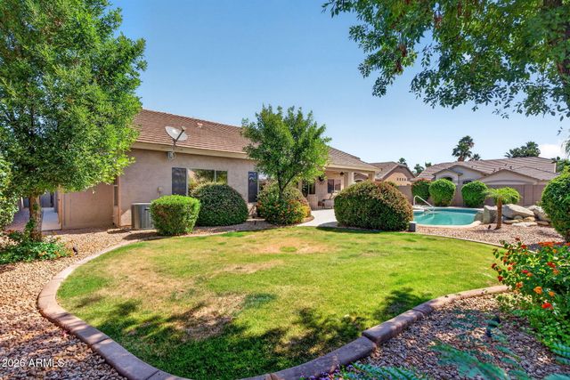 5257 E MICHELLE Drive, Scottsdale, AZ 85254