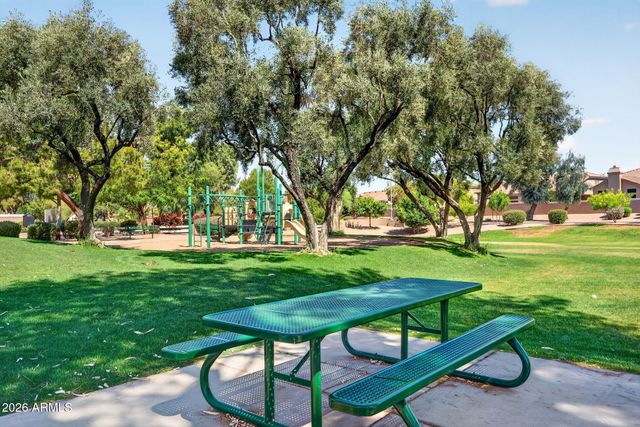 5257 E MICHELLE Drive, Scottsdale, AZ 85254