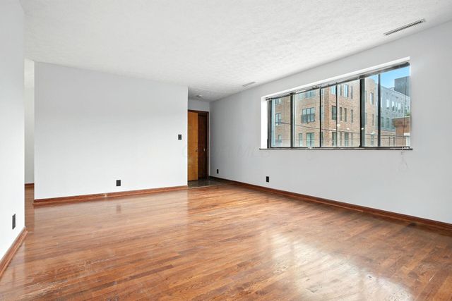 295 E Whittier Street, Columbus, OH 43206