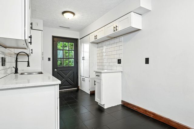 295 E Whittier Street, Columbus, OH 43206