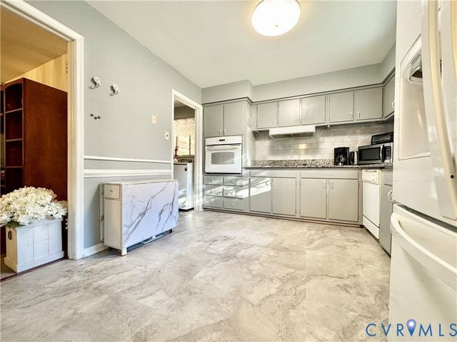 9426 Camrose Rd, Henrico, VA 23229