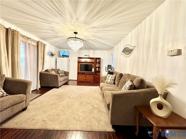 9426 Camrose Rd, Henrico, VA 23229