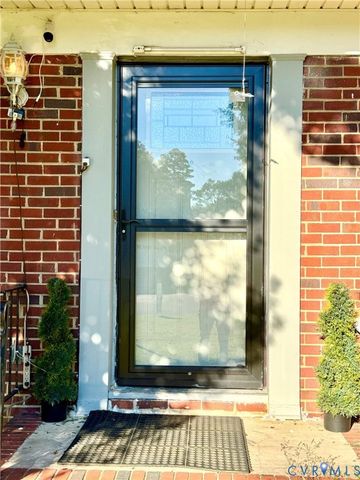 9426 Camrose Rd, Henrico, VA 23229