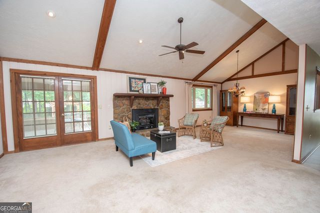 323 Larkspur Turn, Peachtree City, GA 30269