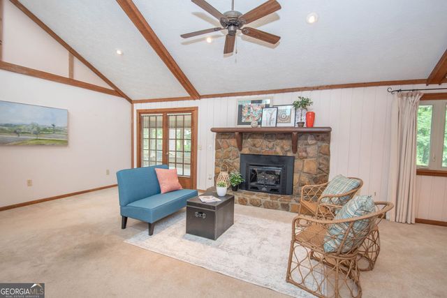 323 Larkspur Turn, Peachtree City, GA 30269