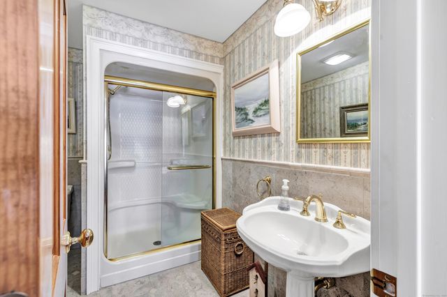 24 Brierwood Drive, Orange, CT 06477