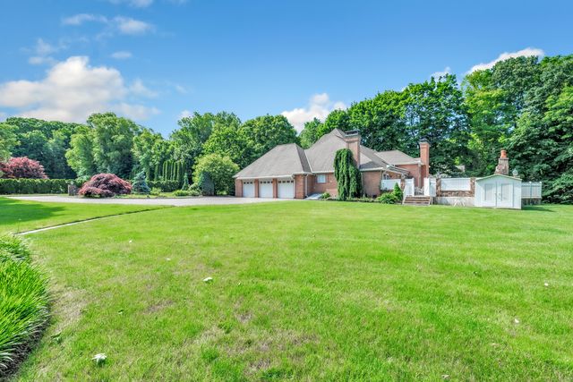 24 Brierwood Drive, Orange, CT 06477