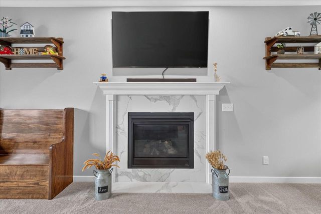 185 N Cranberry Street, Elkhorn, WI 53121