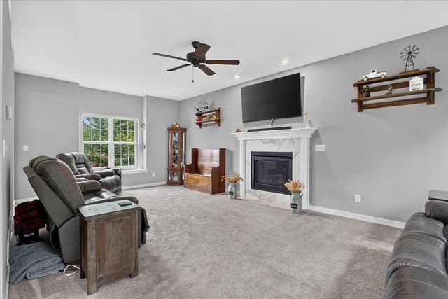 185 N Cranberry Street, Elkhorn, WI 53121