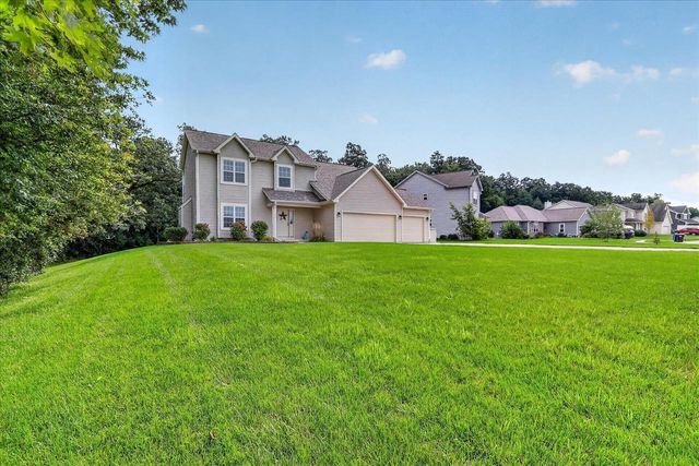 185 N Cranberry Street, Elkhorn, WI 53121