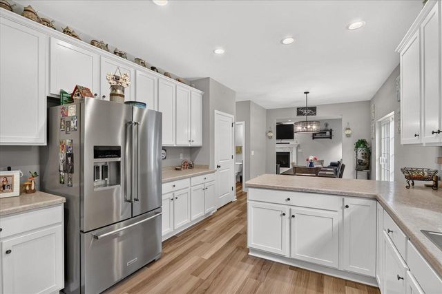 185 N Cranberry Street, Elkhorn, WI 53121