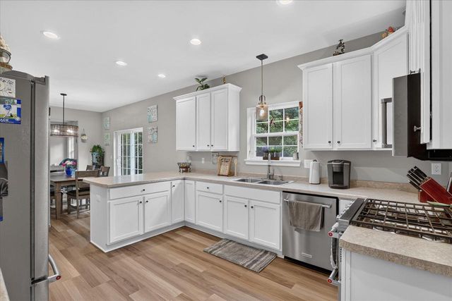 185 N Cranberry Street, Elkhorn, WI 53121