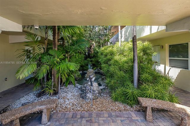 2025 Miami Rd 15, Fort Lauderdale, FL 33316