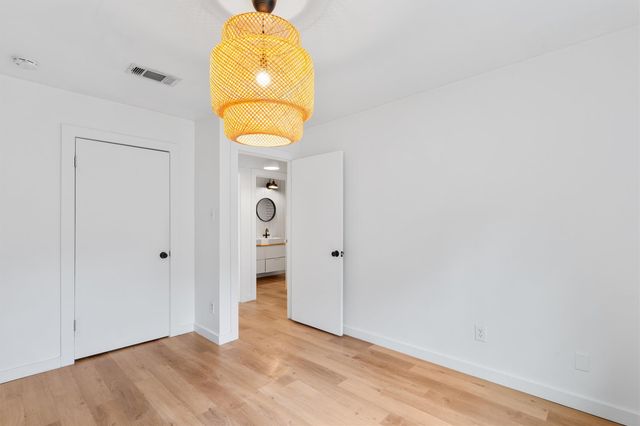 1228 Broadmoor DR, Austin, TX 78723