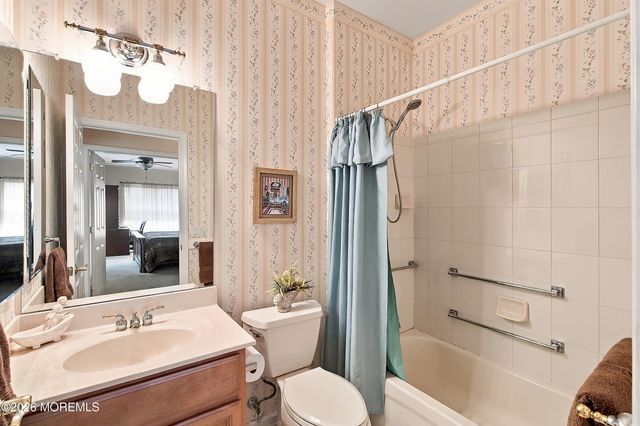 8 Torino Road, Manchester, NJ 08759